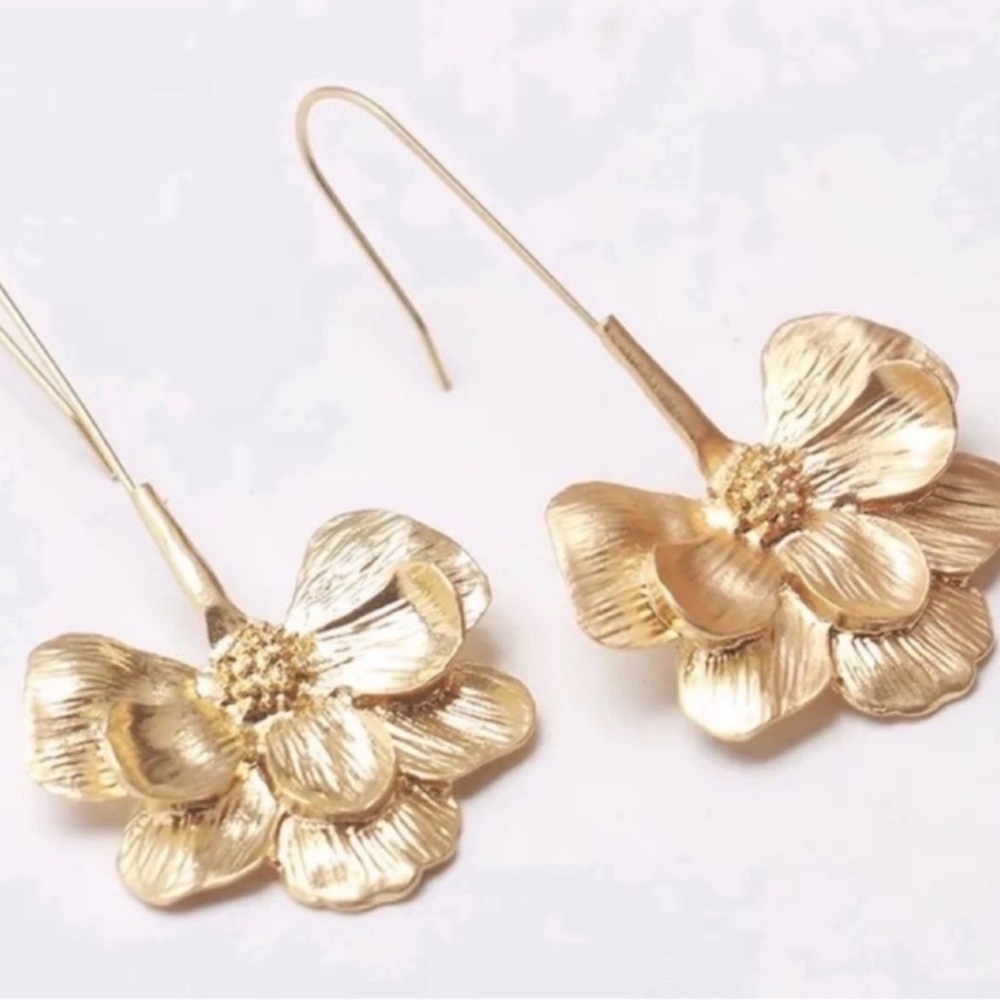 Veranda Gold Floral Earrings
